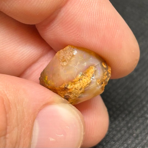 Larva Mexican Fire Opal Specimen Collectible With A Serene Under Scope Pattern - Picture 16 of 16